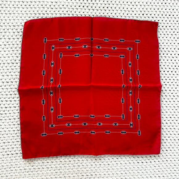 Gucci Vintage Red Navy GG Horsebit Italy Accessory Collection Silk Pocket Square - Picture 1 of 9